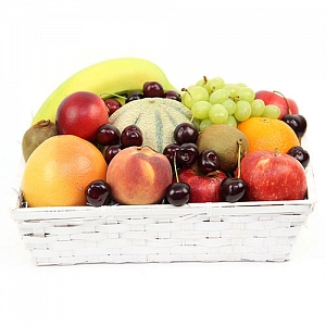 Farm Delight Fruit Basket Delivery to UK