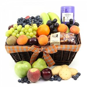 Baker Treat Fruit Basket